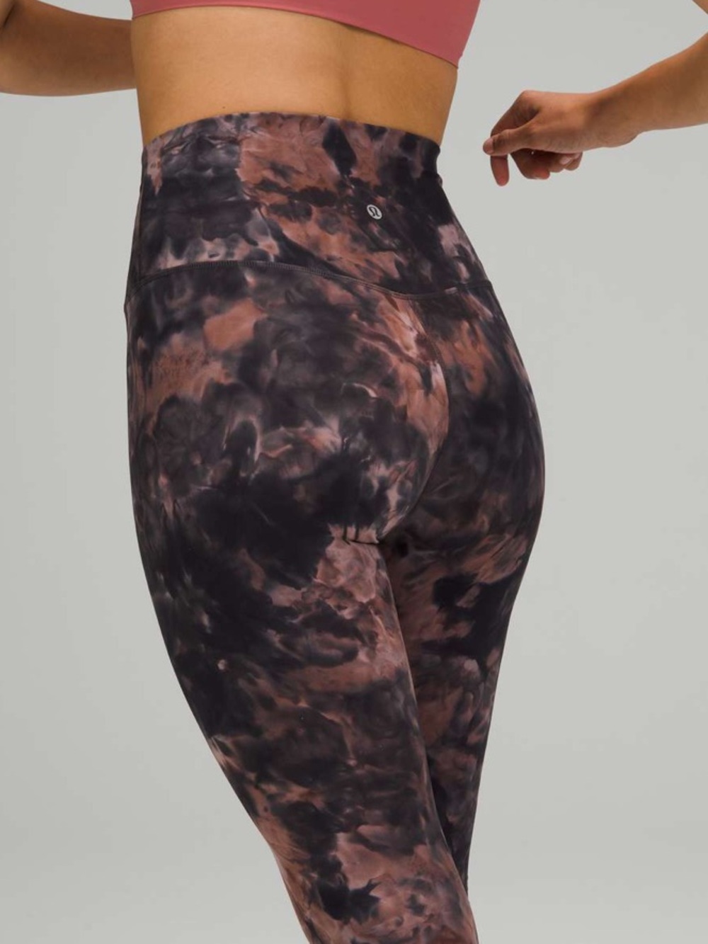 LULULEMON ALIGN HIGH-RISE PANT 25"
Diamond Dye Graphite Grey Pink Pastel 4